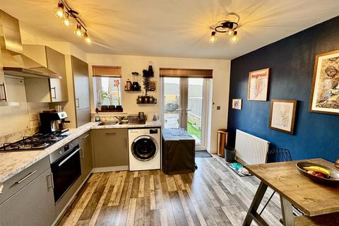 4 Glatton Drive, Oakworth, Keighley, BD22 7FD