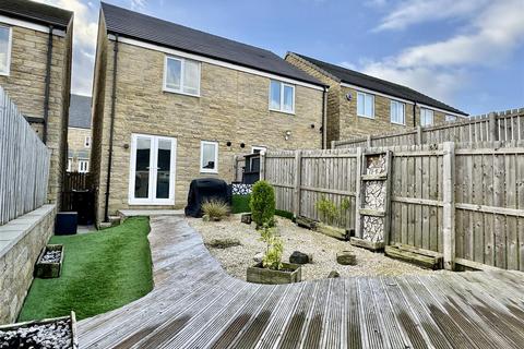 4 Glatton Drive, Oakworth, Keighley, BD22 7FD