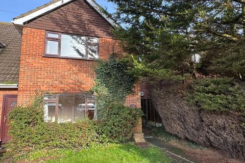 1 bedroom flat to rent, St Davids Road, Basildon SS16