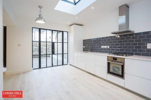 1a Lorne Road, London, E17 7PX