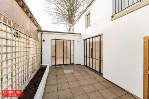1a Lorne Road, London, E17 7PX