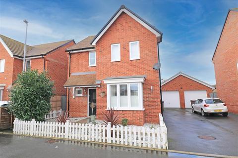 47 Orchard Way, Boreham, Chelmsford, CM3 3GQ