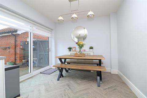47 Orchard Way, Boreham, Chelmsford, CM3 3GQ