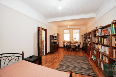 4 bedroom terraced house for sale, Brisbane Road, ILFORD, IG1