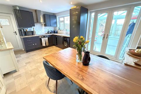 41 Beckingthorpe Drive, Bottesford, Nottingham, NG13 0DN