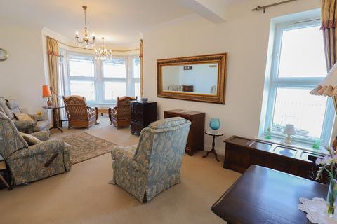 2 bedroom apartment for sale, Morecambe LA4