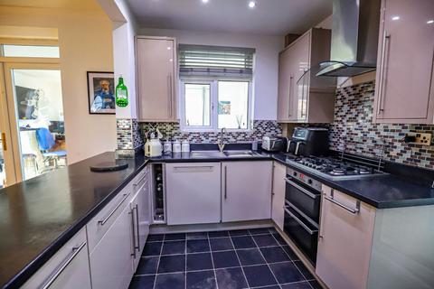 16 Buckingham Road, Morecambe, LA4 4LU