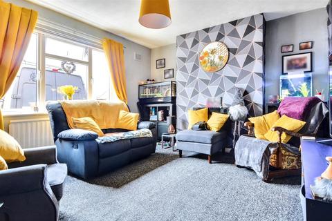 3 bedroom terraced house for sale, Worrall Avenue, Arnold