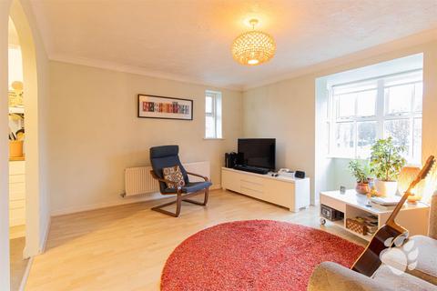 1 bedroom flat for sale, Stafford Green, Basildon SS16