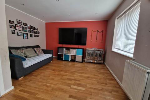 3 bedroom house to rent, Hamble Drive, Hayes, Middlesex