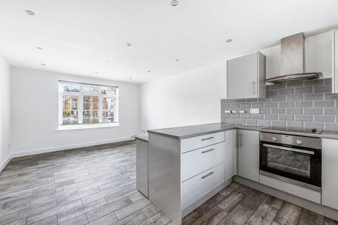 6 Cromwell Close, London, W3 6BN