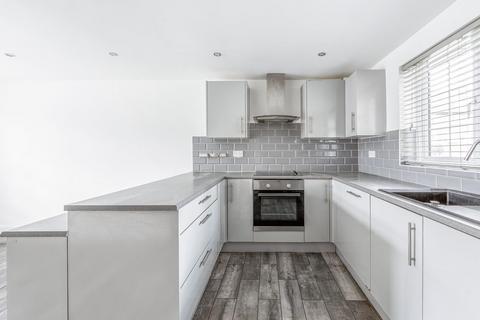 6 Cromwell Close, London, W3 6BN