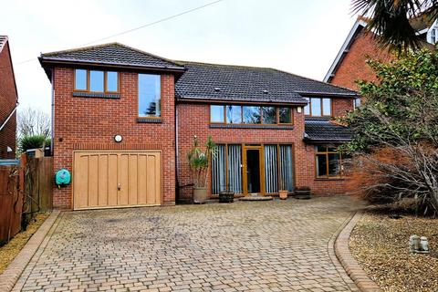 5 bedroom detached house for sale, St Mary's Avenue, Alverstoke, Gosport PO12 2HX