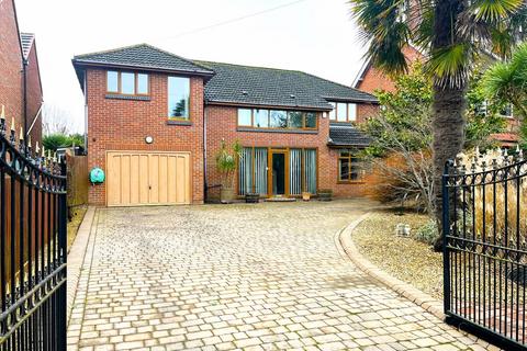 5 bedroom detached house for sale, St Mary's Avenue, Alverstoke, Gosport PO12 2HX