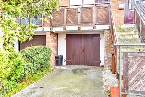 2 bedroom terraced house for sale, Hewitt Close, Gillingham, Kent