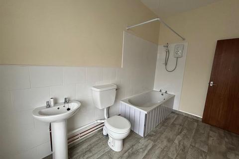 1 bedroom penthouse to rent, Wilton Street, Hull