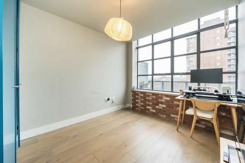 2 bedroom flat for sale, Chatham Place, London E9