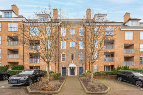 2 bedroom flat for sale, Ashridge Close, Finchley, London, N3