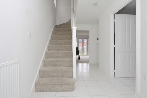 25 Arena Close, Andover, SP11 6YD