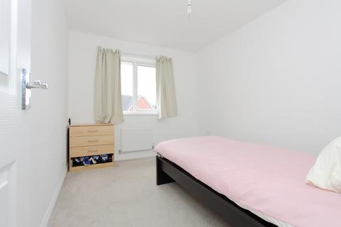 25 Arena Close, Andover, SP11 6YD