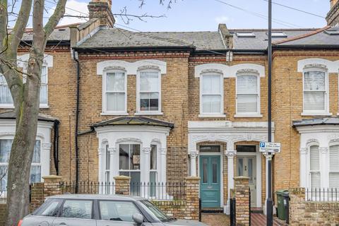 4 bedroom end of terrace house for sale, Mervan Road, Brixton