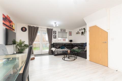 3 bedroom terraced house for sale, Ferguson Avenue, Gravesend DA12