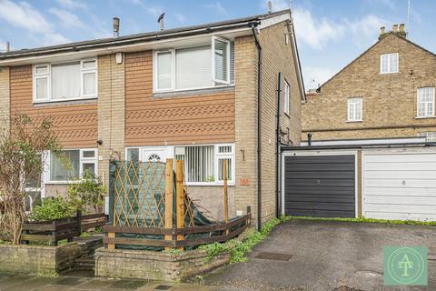 2 bedroom end of terrace house for sale, Hillside Grove, London, N14