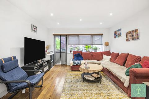 2 bedroom end of terrace house for sale, Hillside Grove, Southgate, London, N14
