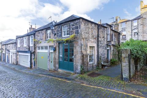 2 bedroom terraced house to rent, Gloucester Lane, Edinburgh, Midlothian