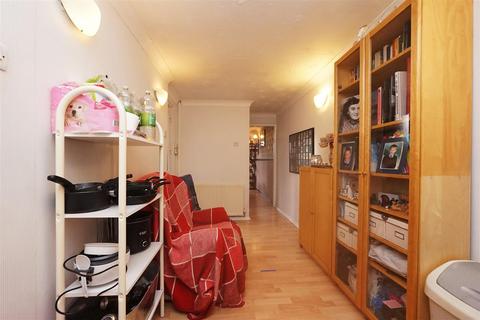 7 Sedgefield Road, Barrow-in-furness, LA13 0TN