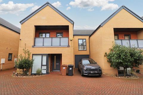 4 bedroom house for sale, Woodhill Rise, Borehamwood