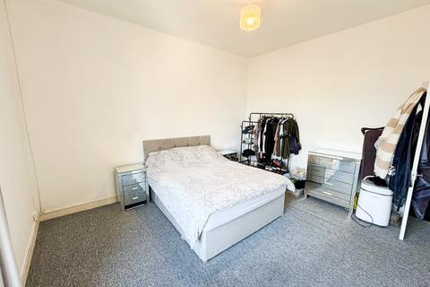 109 Ashton Road, Hyde, SK14 4BE