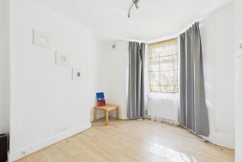 2 bedroom flat for sale, Pembroke road, Tottenham, London