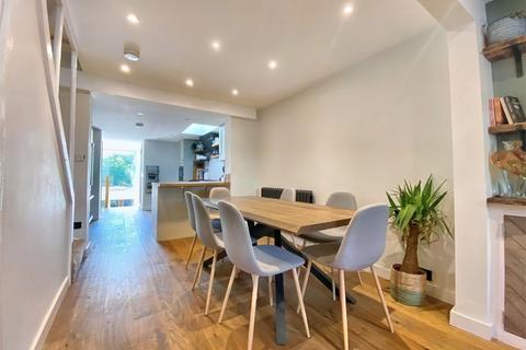 3 bedroom end of terrace house for sale, Harefield Road, Uxbridge, UB8