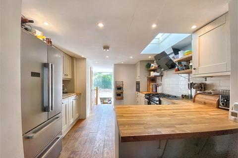 3 bedroom end of terrace house for sale, Harefield Road, Uxbridge, UB8