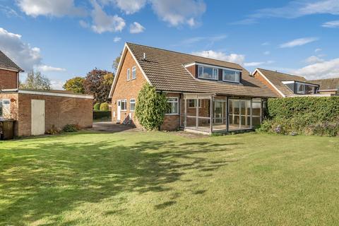 3 bedroom semi-detached house for sale, Lynton Close, Brayton, Selby