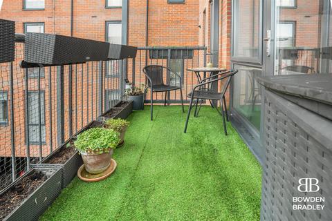 undefined, Marine Crescent, Hainault