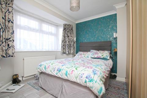 52 Devon Road, Watford, WD24 4HN