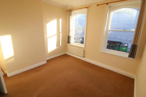 1 bedroom flat to rent, High Street , Burton upon Trent DE14