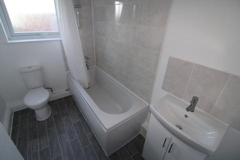 1 bedroom flat to rent, High Street , Burton upon Trent DE14