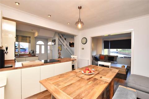 3 bedroom semi-detached house for sale, Queensthorpe Avenue, Leeds, West Yorkshire