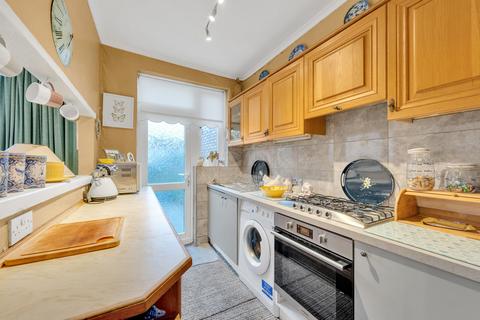 3 bedroom semi-detached house for sale, London SW16