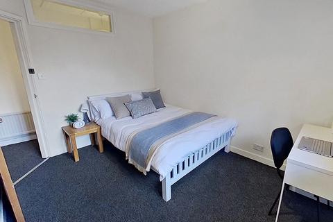 2 bedroom flat to rent, Flat 5, 224 North Sherwood Street, Nottingham, NG1 4EB