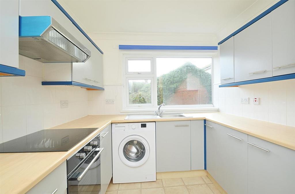 Resized Kitchen2.jpg