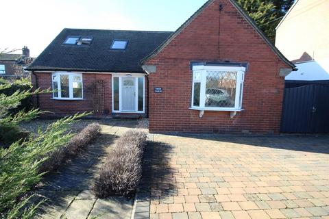 4 bedroom detached house to rent, Spibey Lane, Leeds LS26