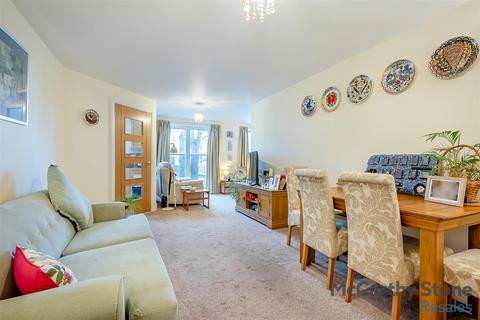 1 bedroom apartment for sale, Wilton Court, Southbank Road, Kenilworth