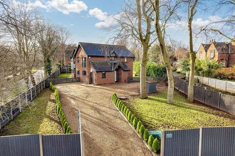 5 bedroom detached house for sale, Gooseberry Lane, Runcorn WA7