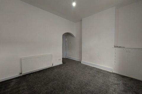 2 bedroom terraced house to rent, Whalley Street, Burnley BB10