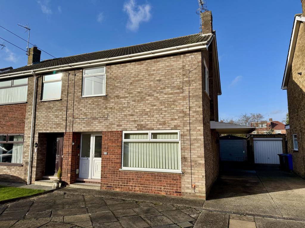 3 Bedroom House - semi-detached for Sale