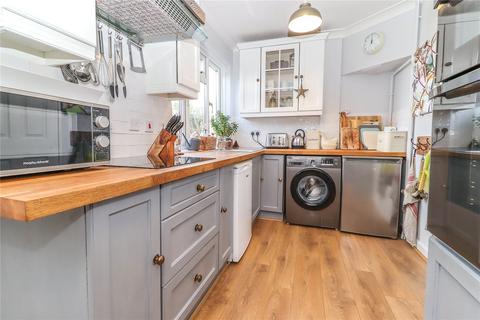 6 Aylwards Way, Nether Wallop, Stockbridge, SO20 8HB